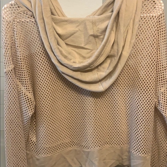 Long sleeve work out crop top - Picture 3 of 3